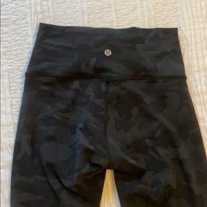 Lululemon camo print wunder unders